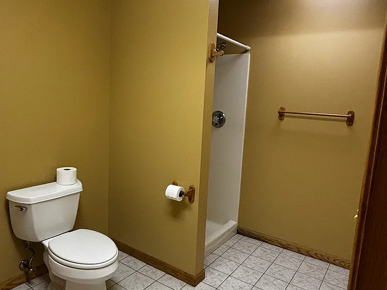 1545 Helen Ct — Photo 7