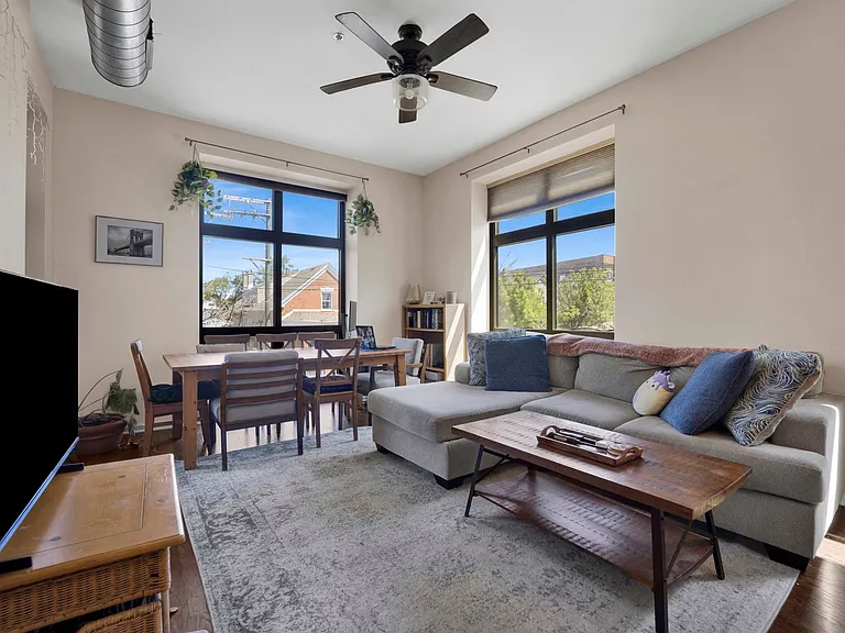 3505 S Morgan St #201 — Photo 9