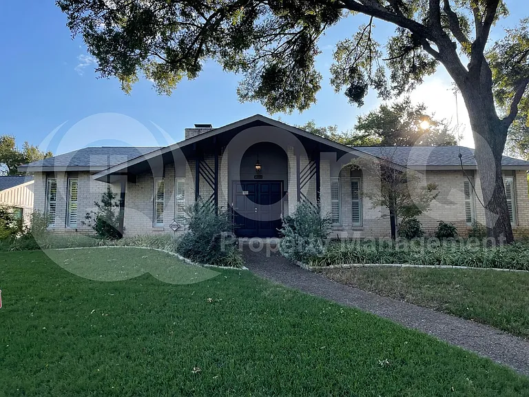 12220 Hightower Pl — Photo 1