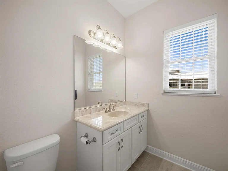 11726 SW Westcliffe Ln — Photo 10
