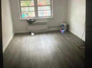 24-25 86th St, Flushing, NY 11369