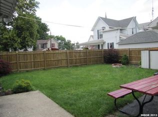 325 Clinton St, Findlay, OH 45840