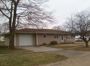 101 S Liberty St, Brighton, IA 52540