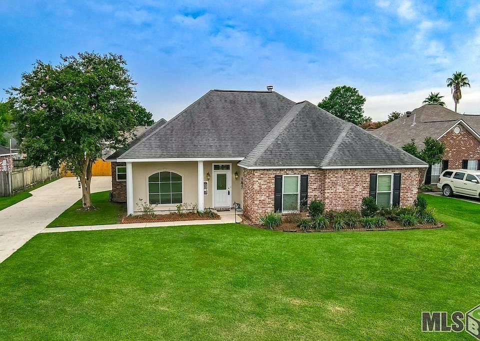 1st image of 16291 Megan Ln