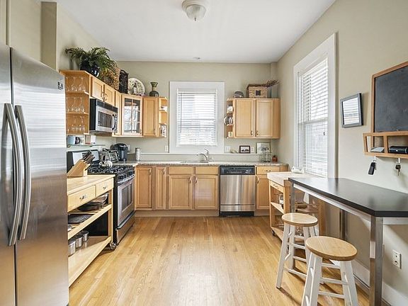 2nd image of 234 Lake View Ave APT 5