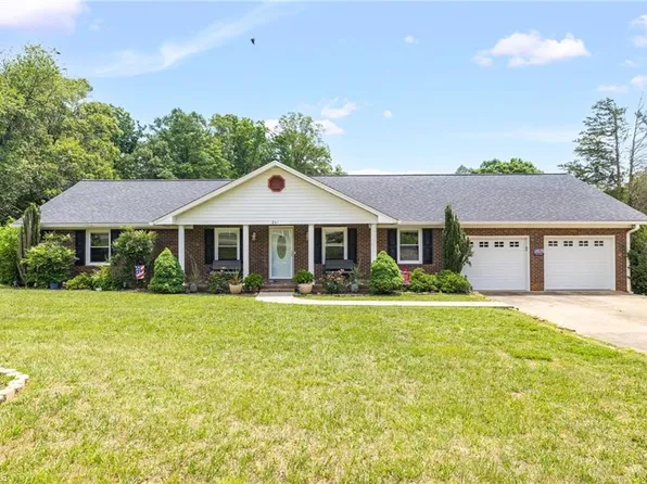 261 Westerly Park Rd, Eden, NC 27288