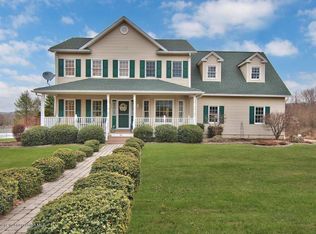 40 Antrim Rd, Pittston, PA 18640