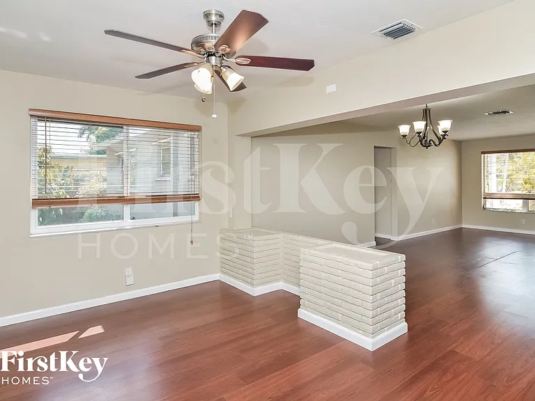 3141 SW 17th St — Photo 8
