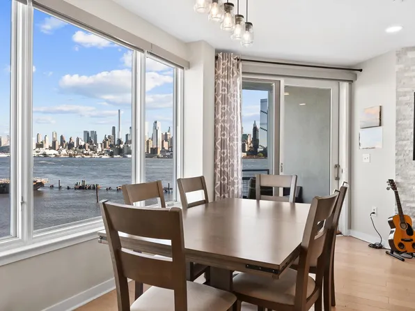 600 Harbor Boulevard image 8 of 28