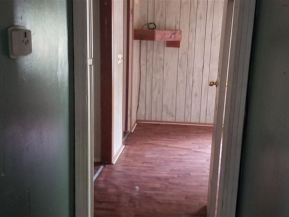 5th image of 122 W 169th St