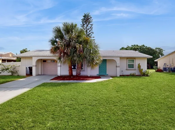 1857 SE Burgundy Lane, Port St Lucie, FL 34952