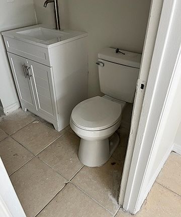 2nd image of 1801 Kent Dr APT 5