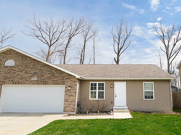 2nd image of 693 Dearborn Rd Unit F