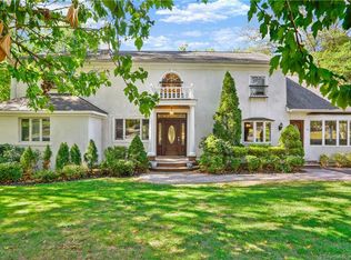 59 Hollow Tree Ridge Rd, Darien, CT 06820