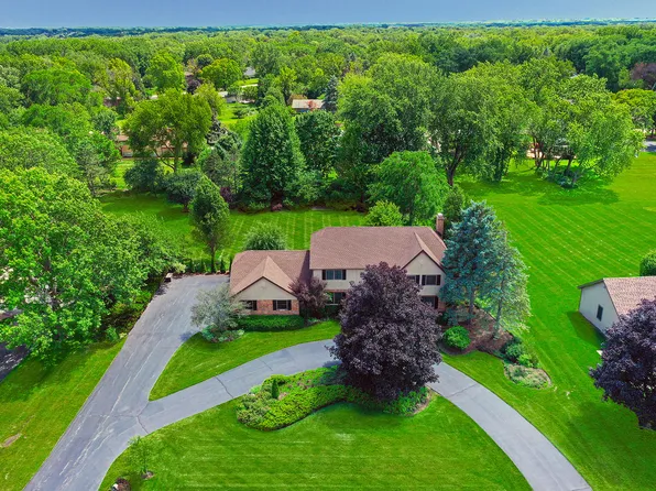 46 Carlisle Rd, Hawthorn Woods, IL 60047