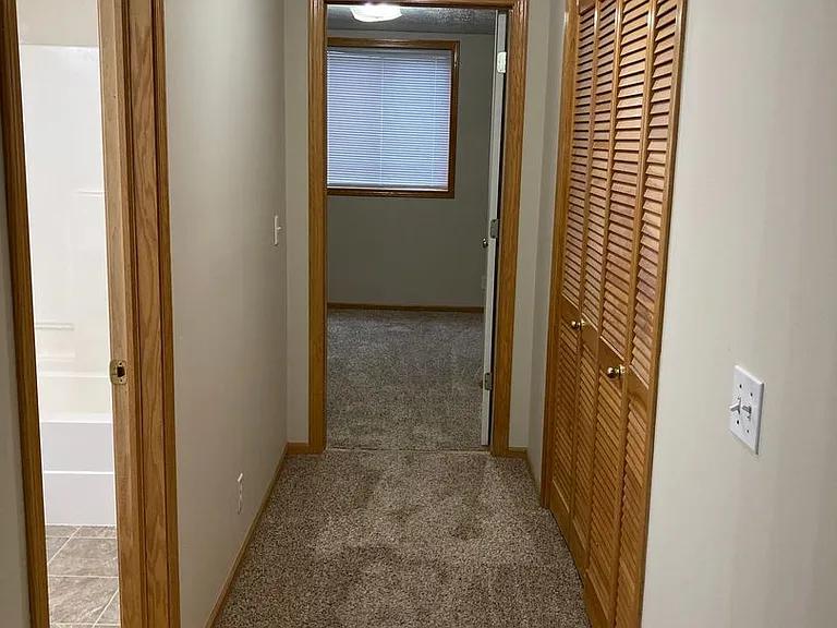 3200 S 79th St — Photo 15