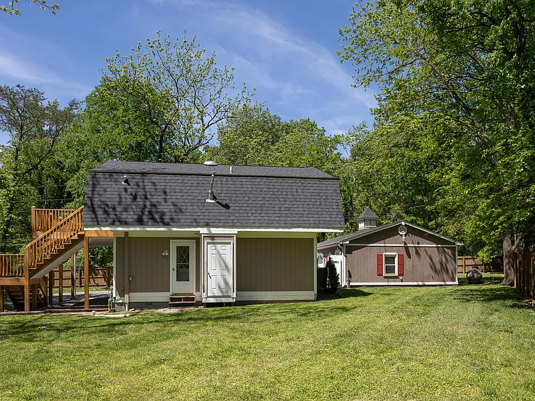 1106 Ogrady Dr — Photo 32