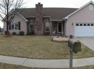 216 Linden Ln, Williamsville, IL 62693