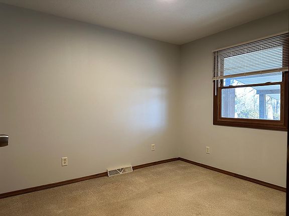 3rd image of 18320 Us Highway 127 APT 3