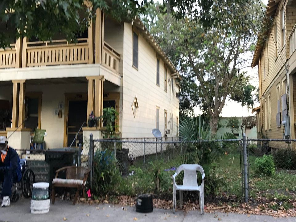 2nd image of 1817 Walnut St