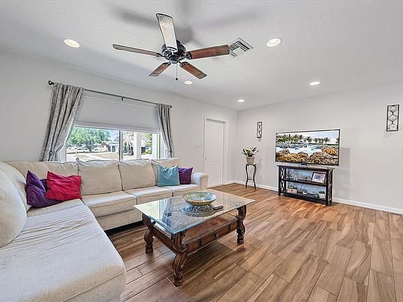 5th image of 3247 WOODMONT DRIVE