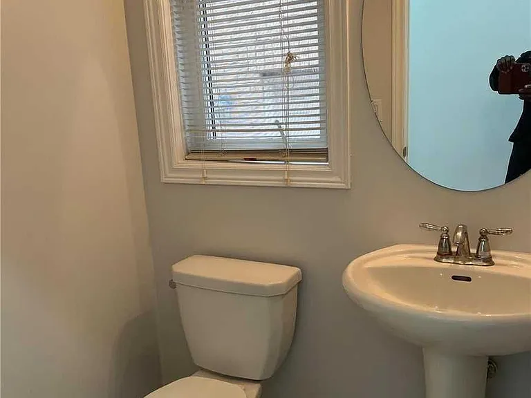 74 Clearfield Dr S — Photo 2