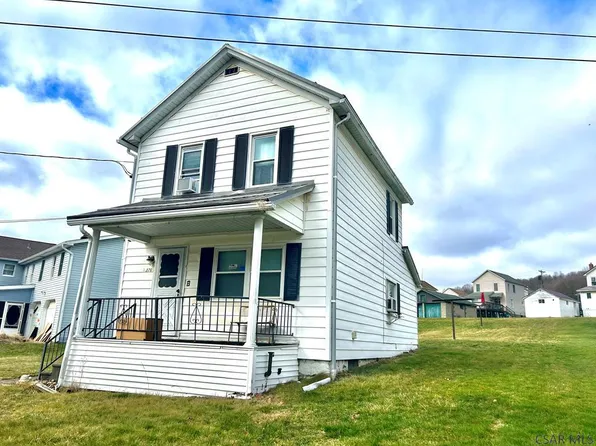 376 1st St, Ernest, PA 15739
