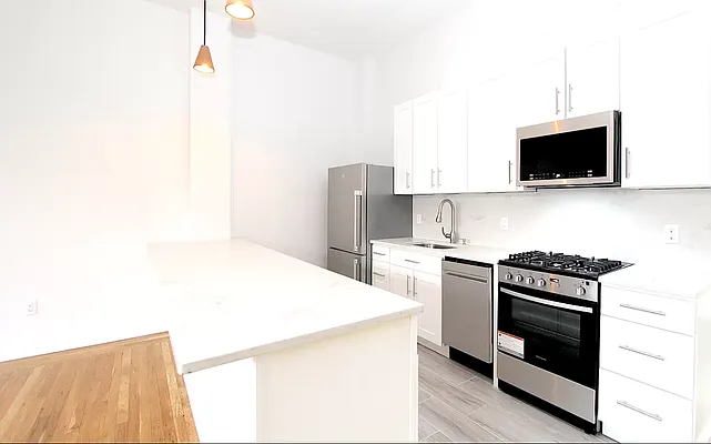 Rented by Oxford Property Group | media 3