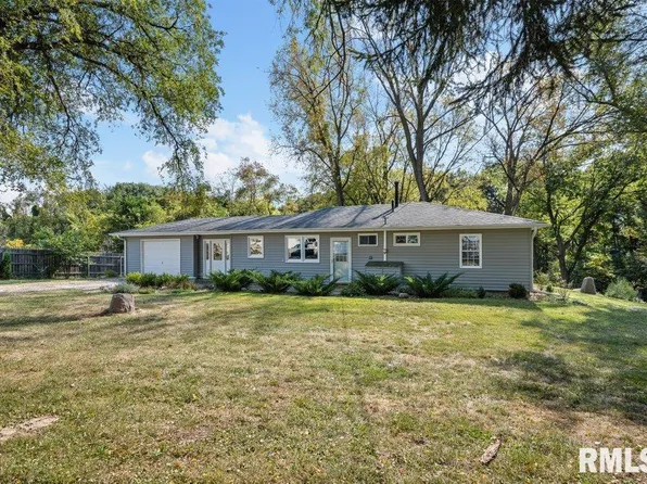 1204 55th Ave, East Moline, IL 61244