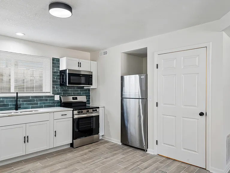 4001 S Minnie St — Photo 19