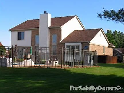 Den/Foyer
						:
						Front foyer and den with french doors