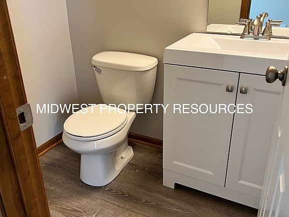 5th image of 1611 SW Highland Dr #20-A
