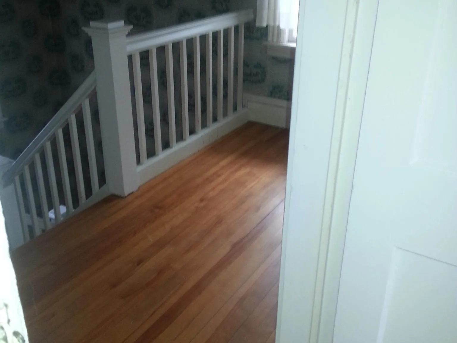 2 bed, 1300 sqft, $1,900 — Photo 2
