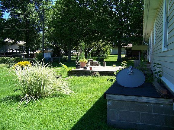 5th image of 104 Meadowbrook Ln