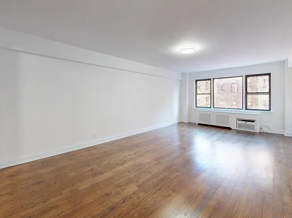 20 Beekman Place image 1 of 12