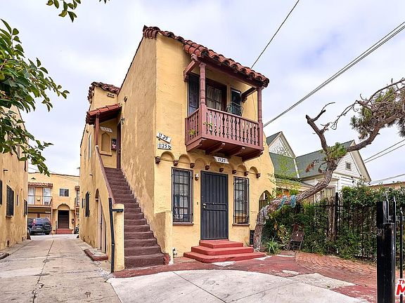 5th image of 1125 S Ardmore Ave