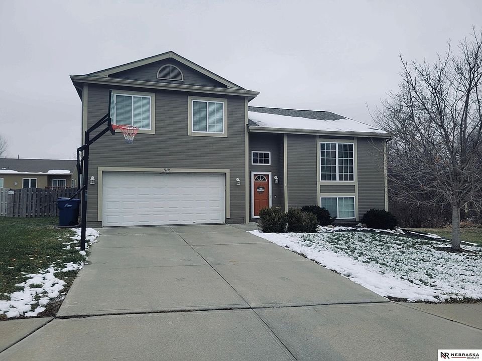 1st image of 19475 Orchard Ave