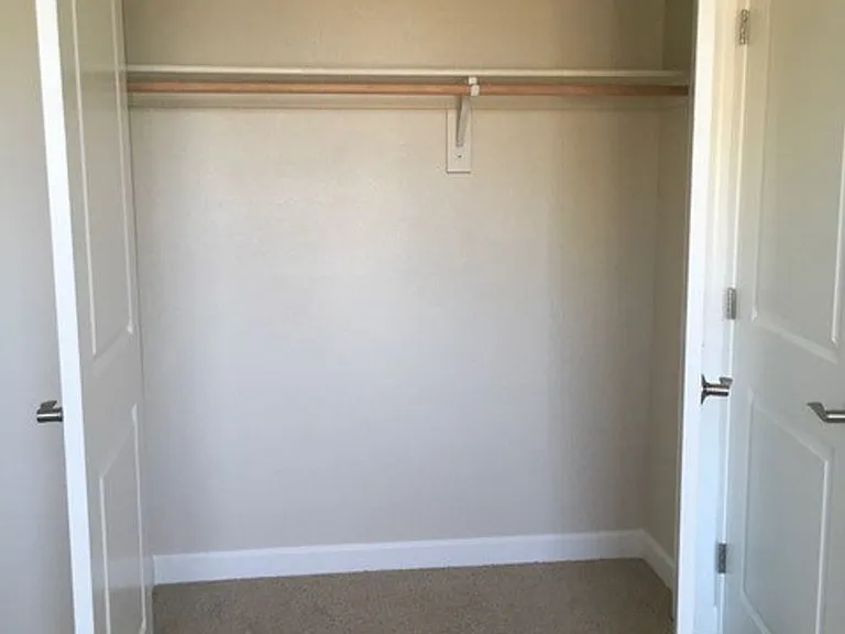 Alder Creek Apartments — Photo 66