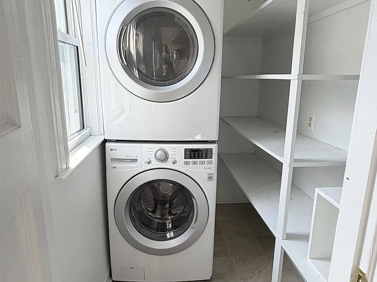 9 Ashland St #1 — Photo 8