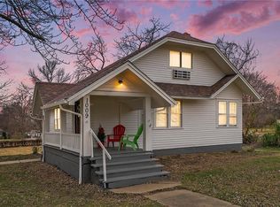 1009 High Grove Rd, Grandview, MO 64030