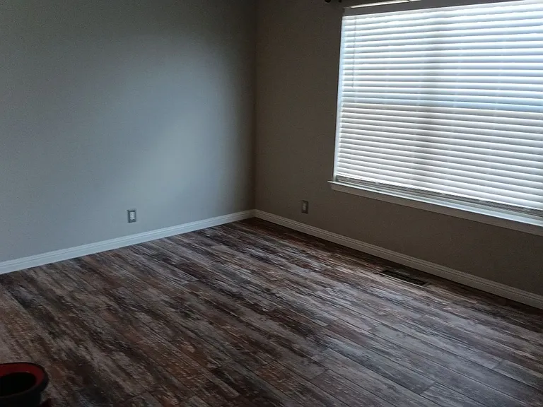 506 Phoenix Ave NW — Photo 15