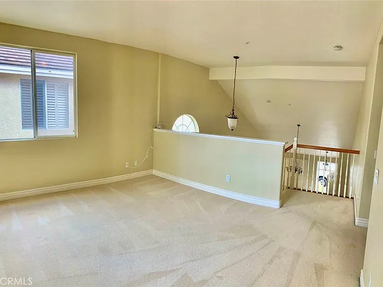 281 Mesa Dr — Photo 13