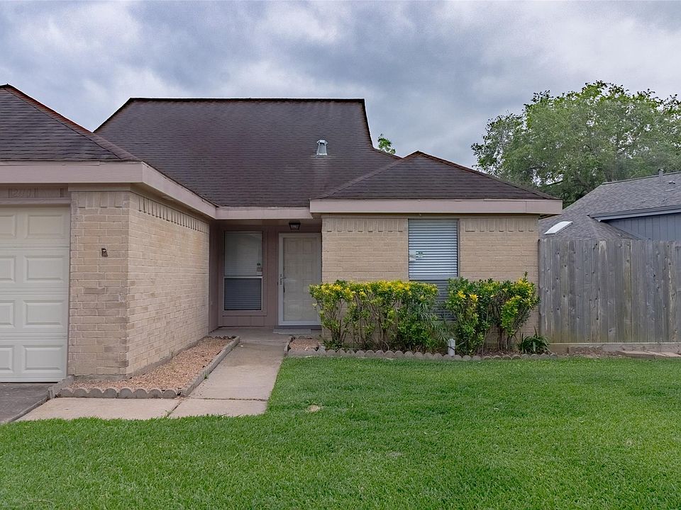 1st image of 2110 Highland Hills Dr