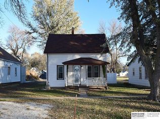 228 W Maple St, Dwight, NE 68635