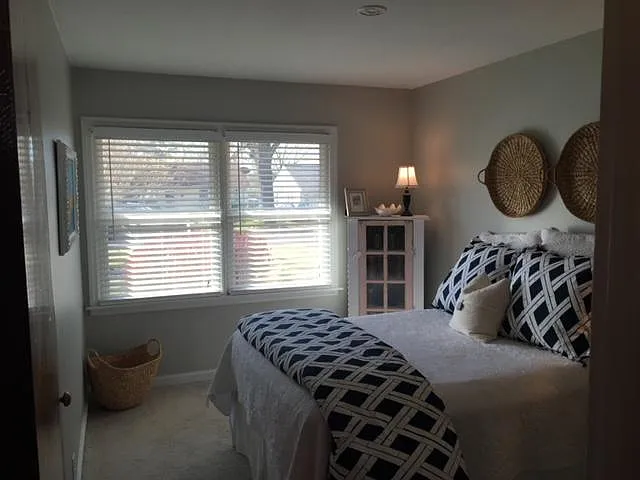 3 bed, 1008 sqft, $1,850 — Photo 4