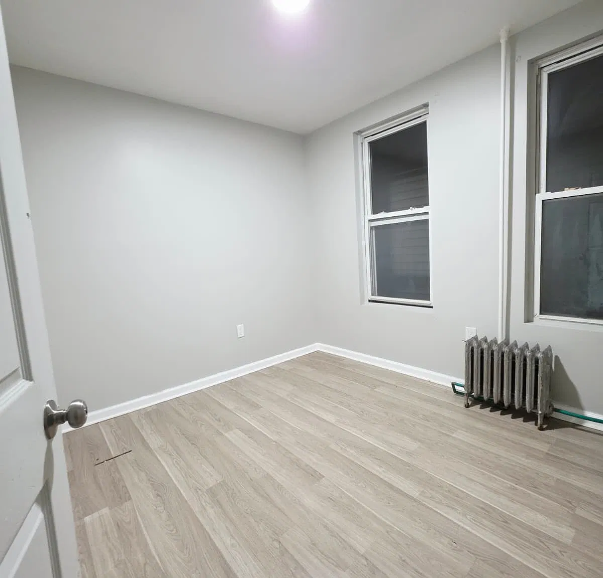 3 bed, 1000 sqft, $2,500 — Photo 3
