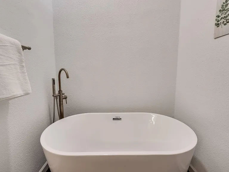 1206 Kendolph Dr — Photo 33