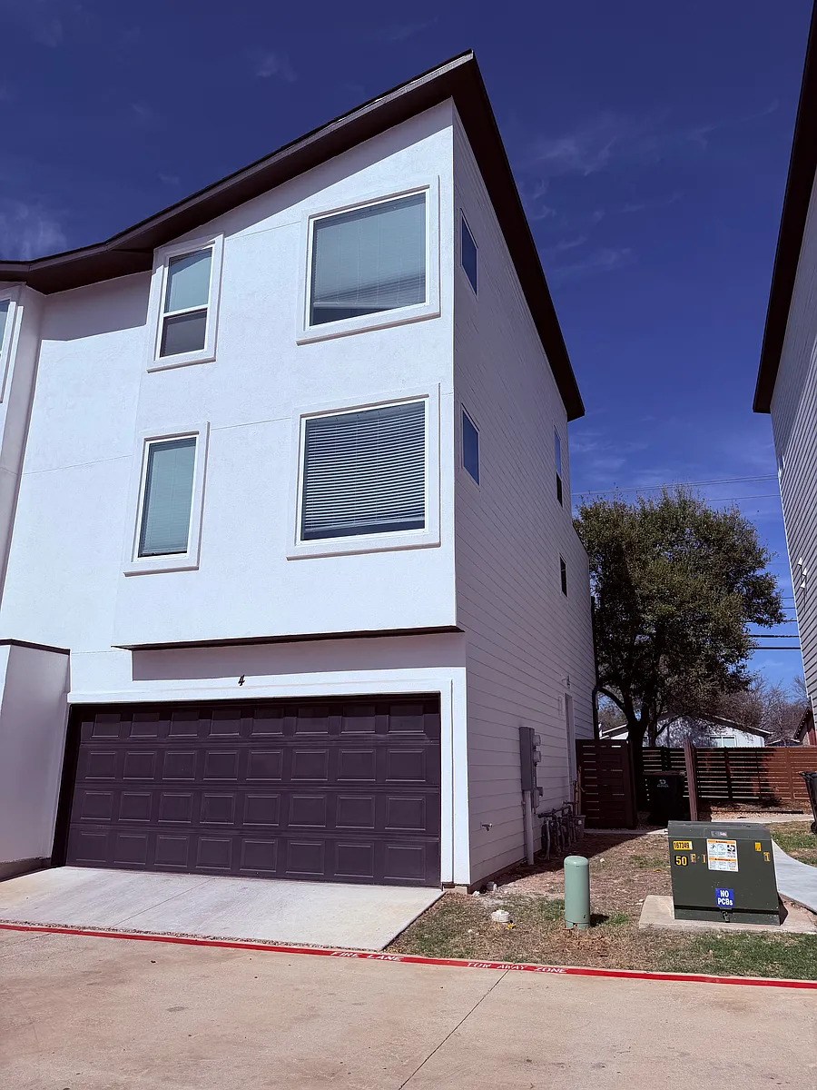 Building Photo - 1417 Kramer Ln #4