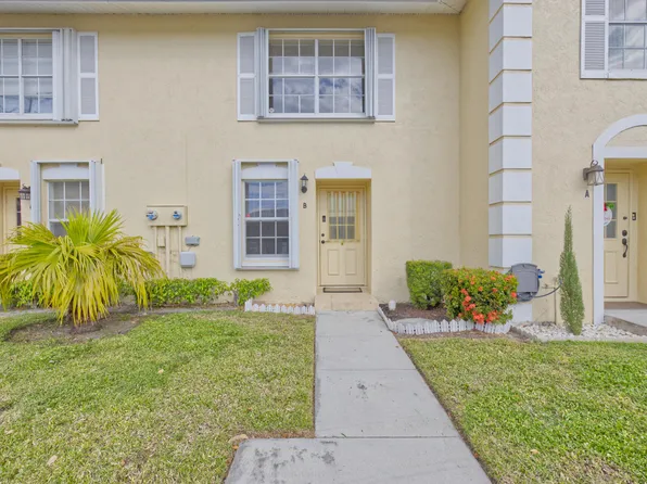 210 Foxtail Drive #B, Greenacres, FL 33415