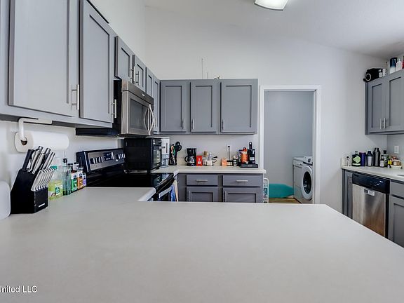 4th image of 14263 S Country Hills Dr